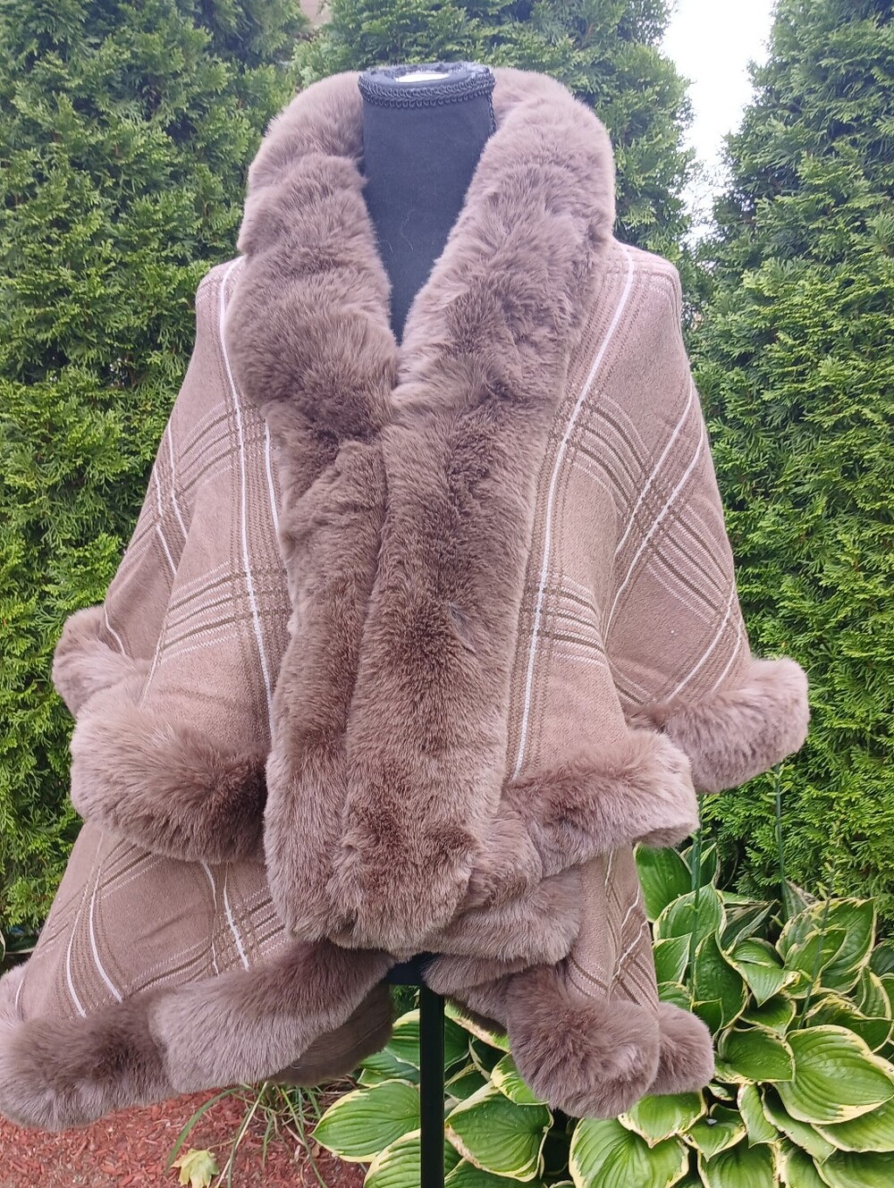 Magnificent Mocha Plaid Wrap Jacket With Faux Fur Accents - Picture 6 of 16